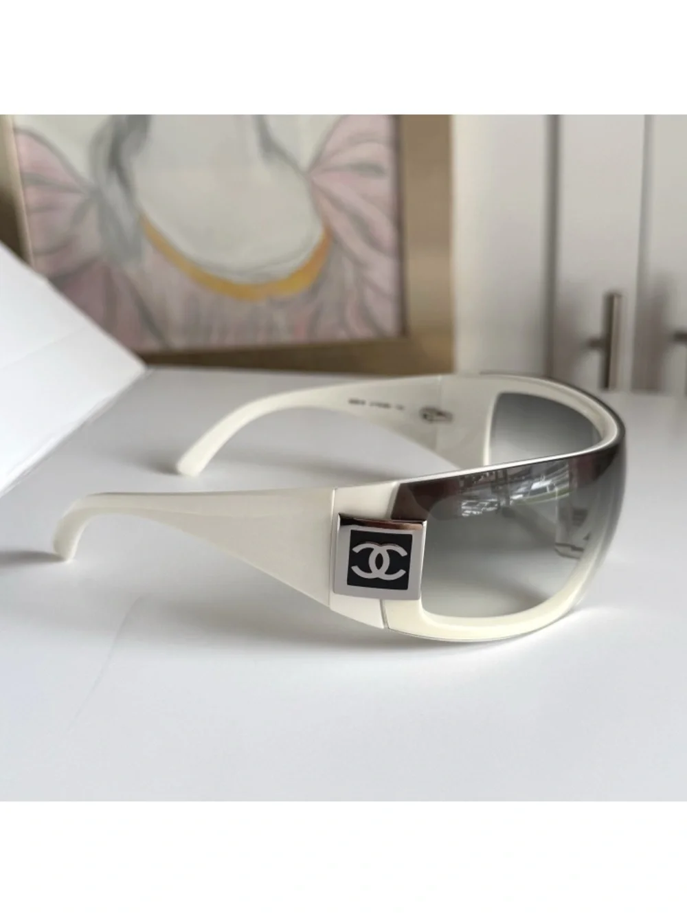 CHANEL Classic Vintage Y2K White CC Logo 5085 Shield Sunglasses - Picture 5 of 9